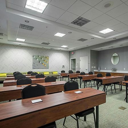 Springhill Suites Tampa North/Tampa Palms Ngoại thất bức ảnh