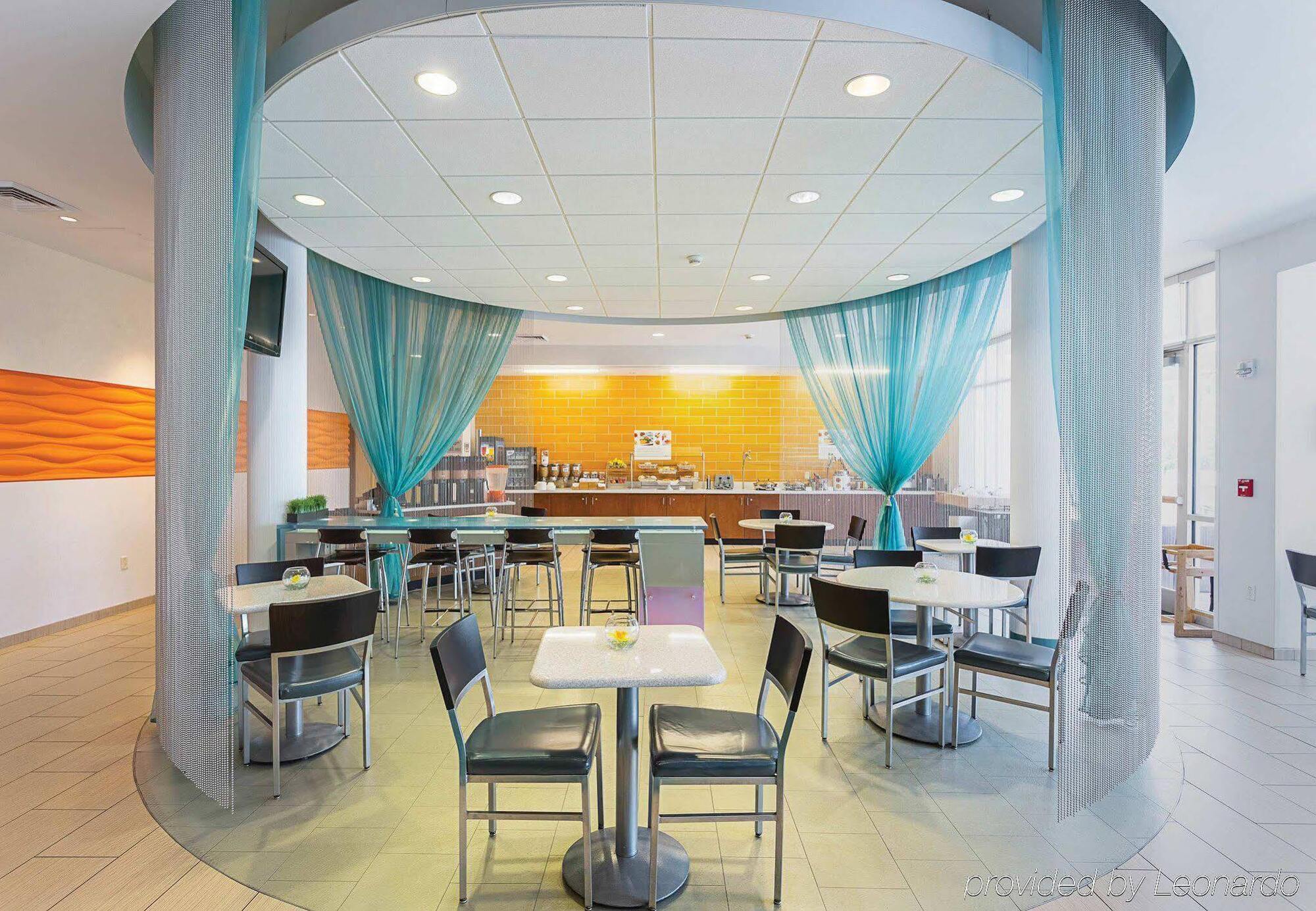 Springhill Suites Tampa North/Tampa Palms Ngoại thất bức ảnh